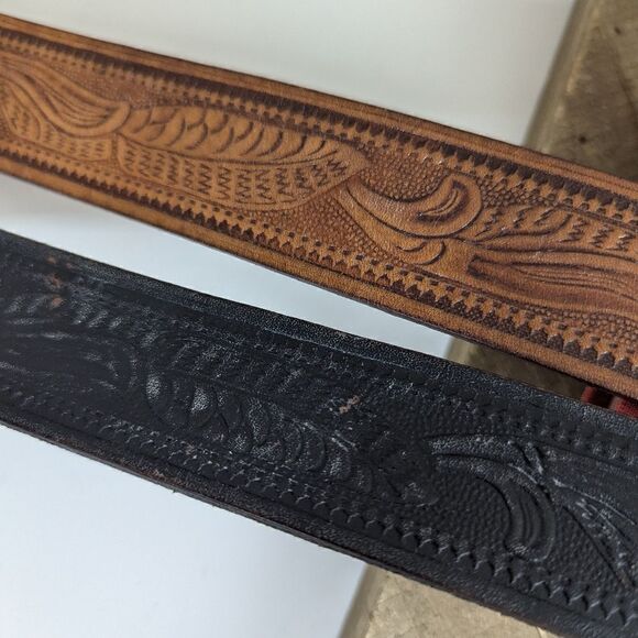 Embossed Leather Belt bundle Brown and black leather silver buckle - 33-36 - Picture 5 of 7
